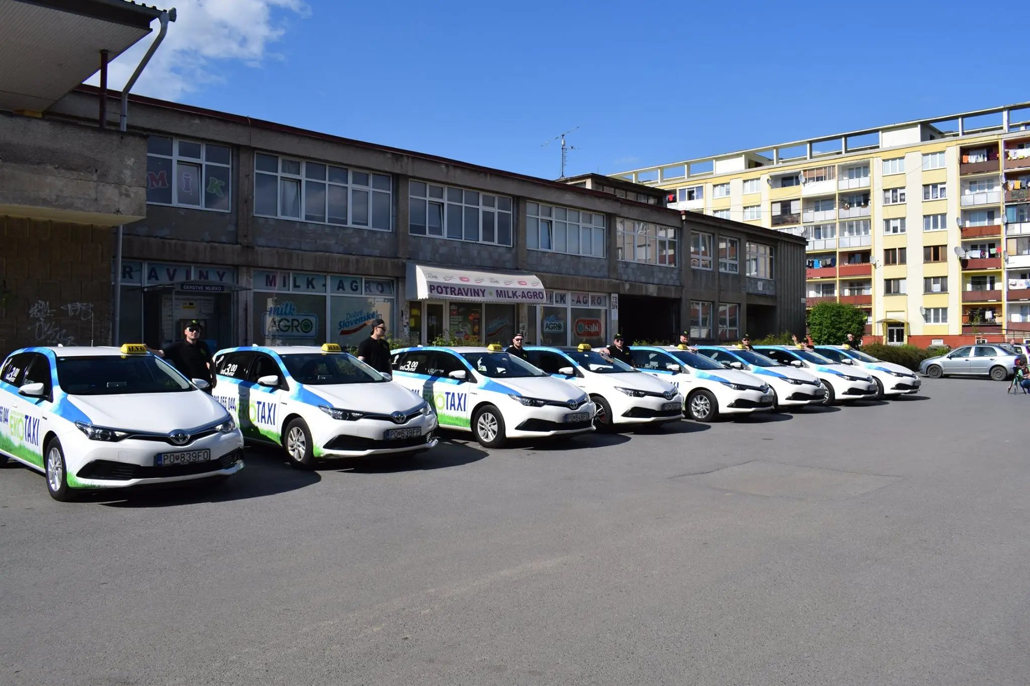 c562211e-4c74-4bb3-9bcd-ff5b28855457