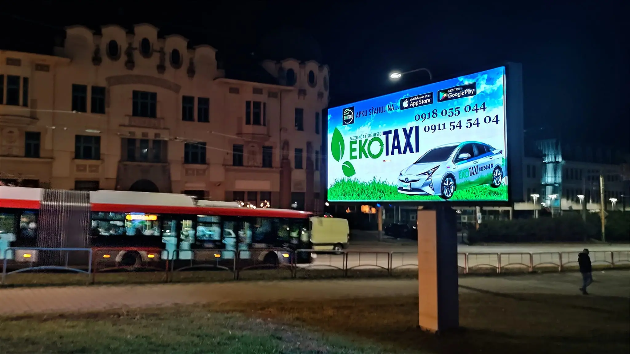 f333a8ff-4043-4323-8330-98aa4fbd2981